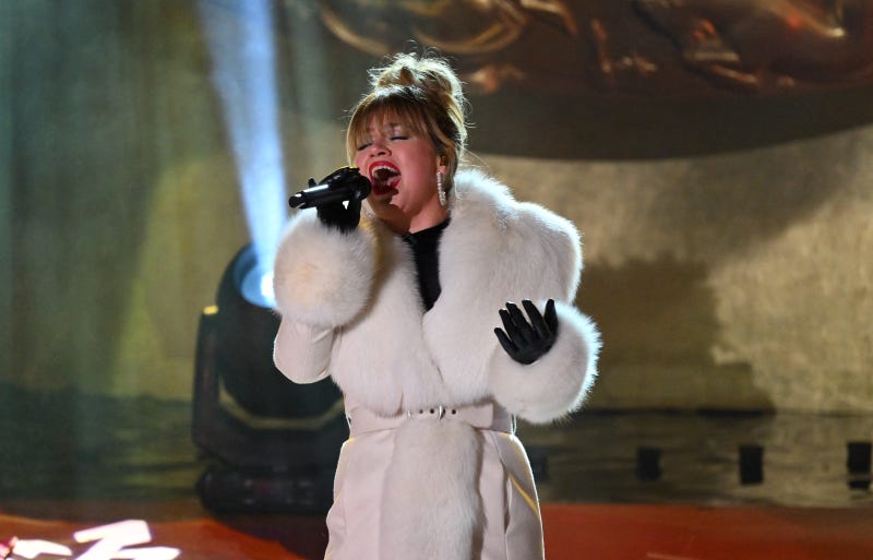 Kelly Clarkson launching the "Christmas in Rockefeller Center" program Wednesday night.