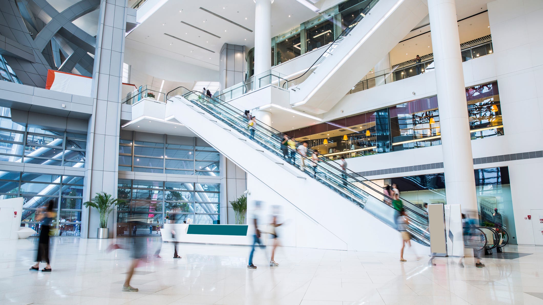 Calls for increased security at San Francisco shopping mall following teen brawls