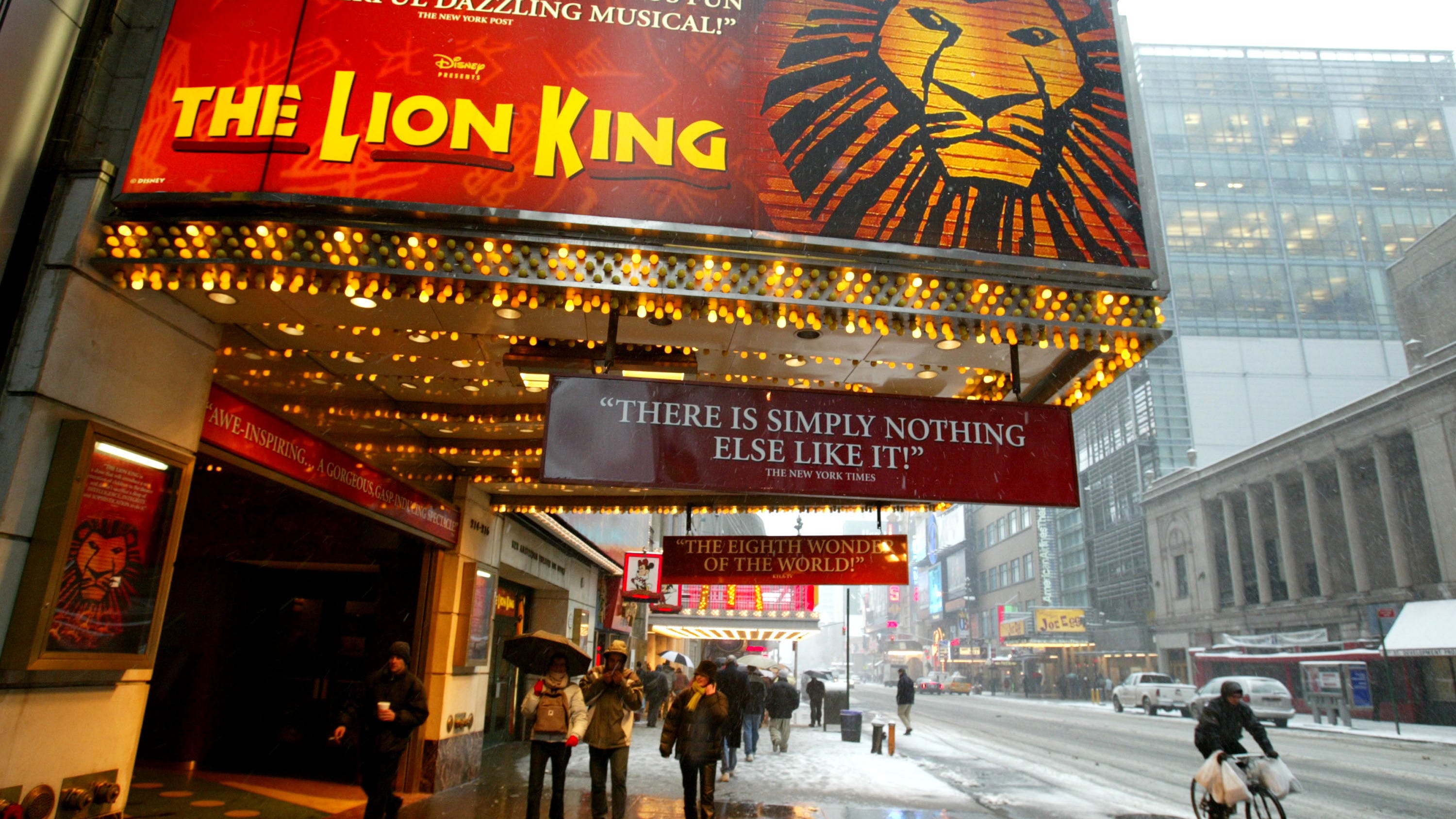 Niños de 5 a 11 años deben estar vacunados para ver espectáculos de Broadway y celebrar el Año Nuevo en Times Square