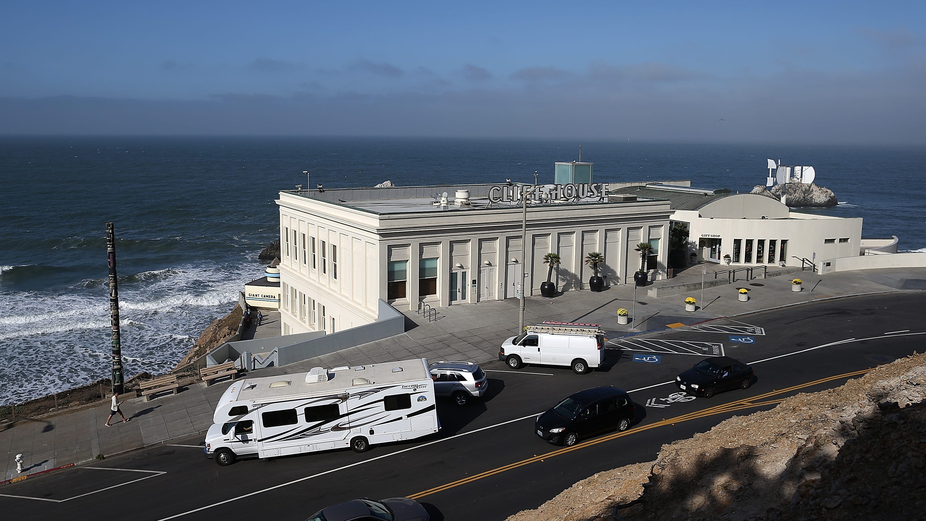 San Francisco Cliff House building could land new tenant by mid-2022
