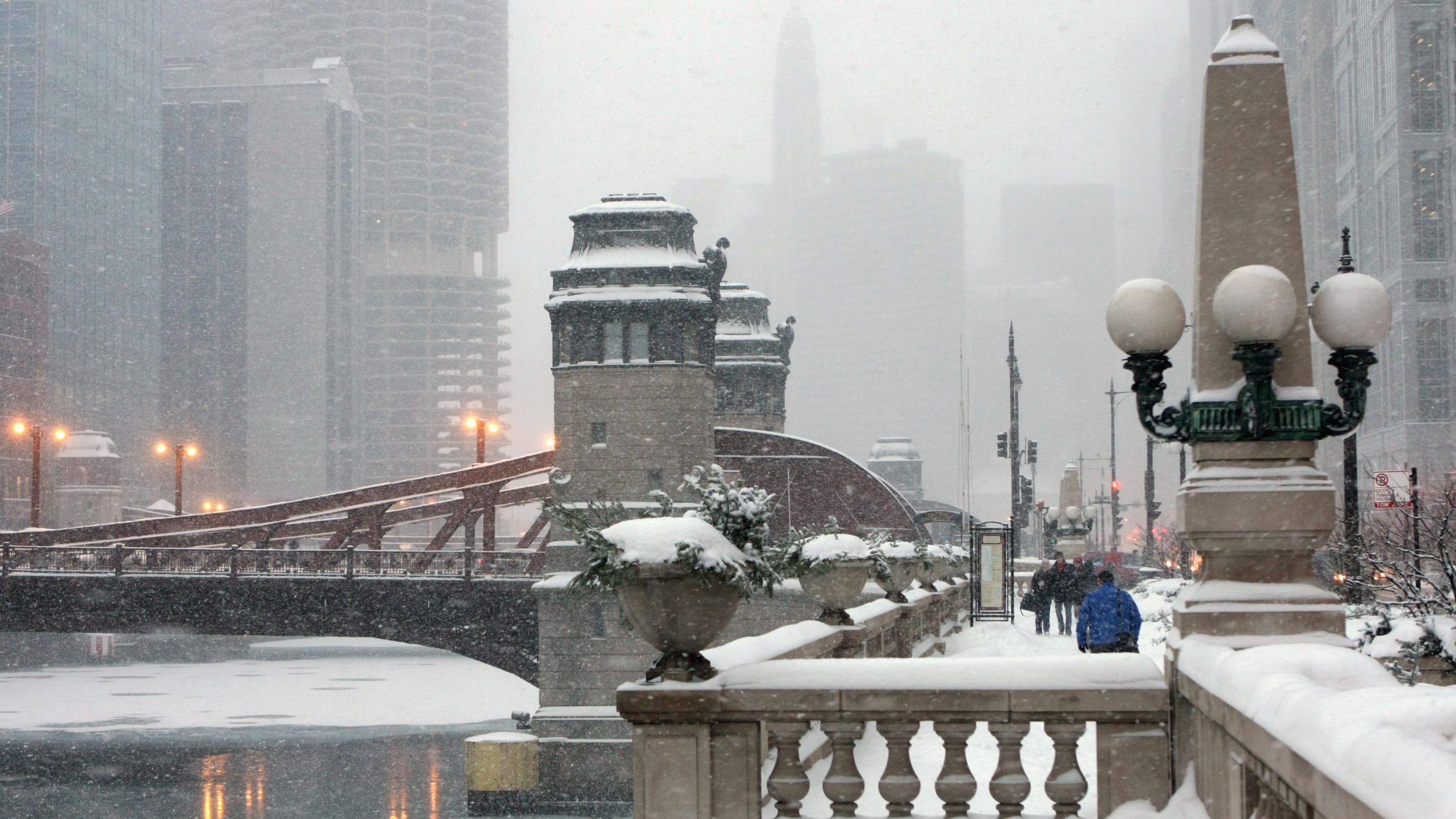 City of Chicago resources to stay safe during Winter Storm Warning