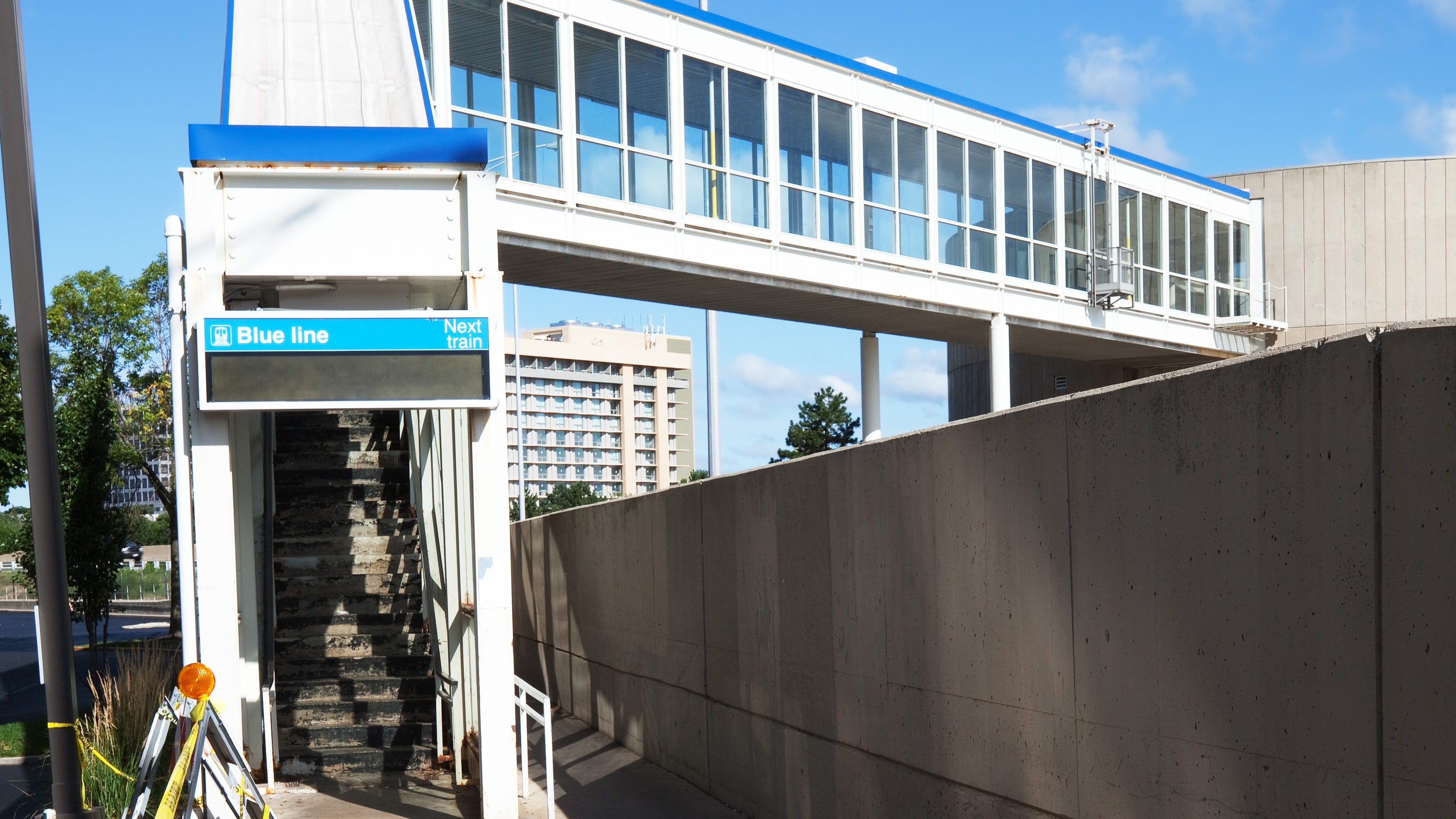 Blue Line track work expected to disrupt weekend travel to O'Hare