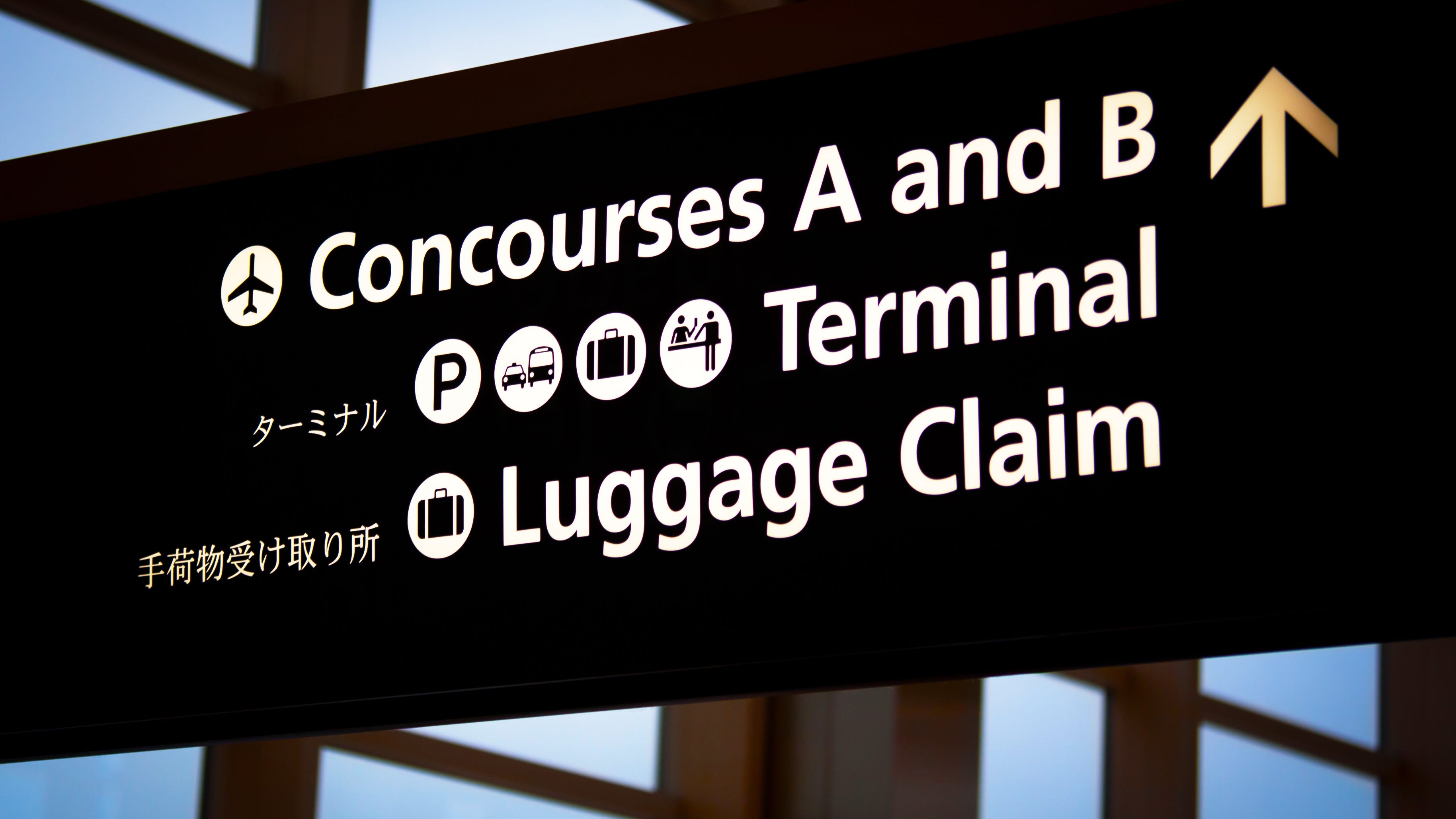 Southfield man charged in alleged attempted sexual assault at Detroit Metro Airport