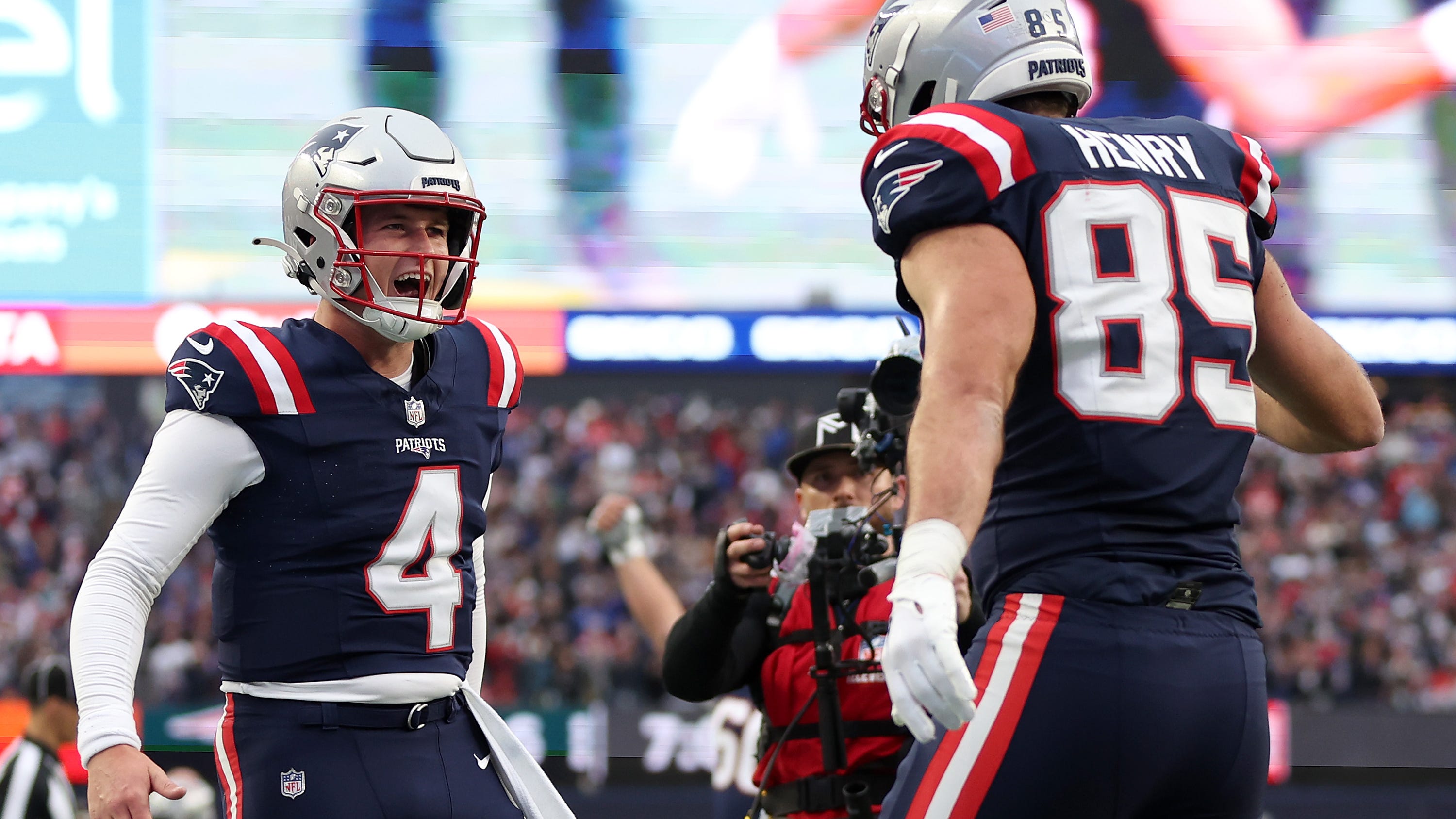 Patriots Practice Report: Hunter Henry returns, two more key absences