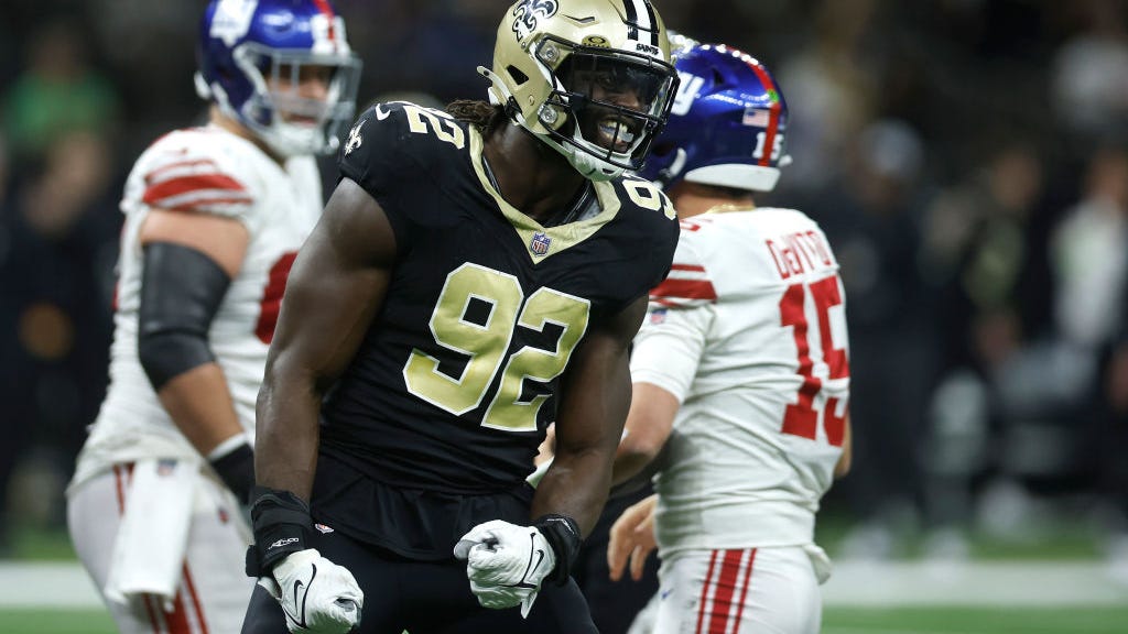 3 up, 3 down after Saints bully Giants: Big-time pass rush, efficient Carr win the Dome