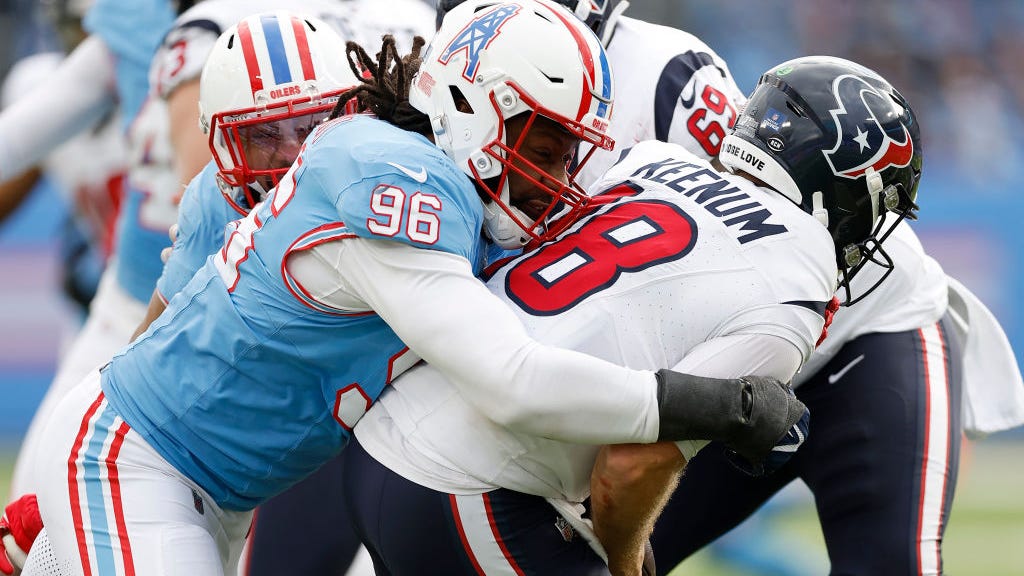 Texans to sign veteran DE Denico Autry to two-year, $20 million deal: reports