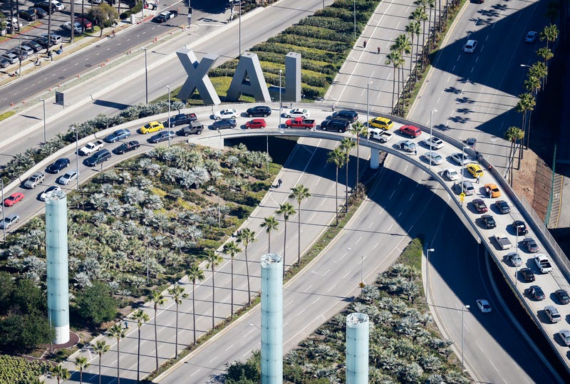 traffic outside lax