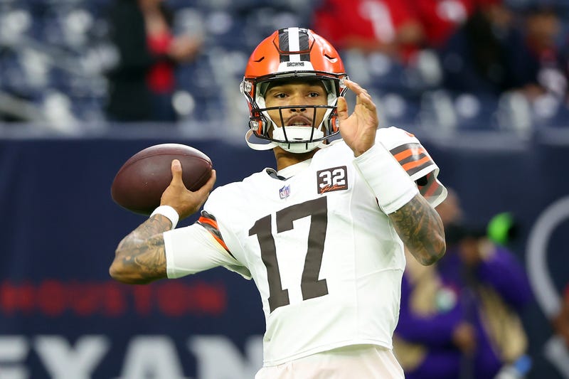 Dorian Thompson-Robinson #17 of the Cleveland Browns warms up prior to the game against the Houston Texans at NRG Stadium on December 24, 2023 in Houston, Texas. 
