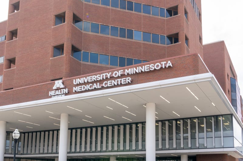 Nearly 1,000 doctors in training at the University of Minnesota have filed to unionize.