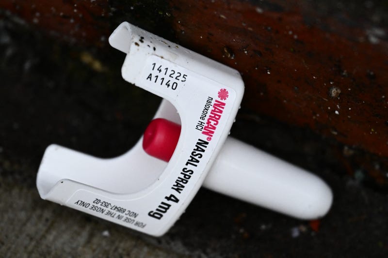 Narcan container