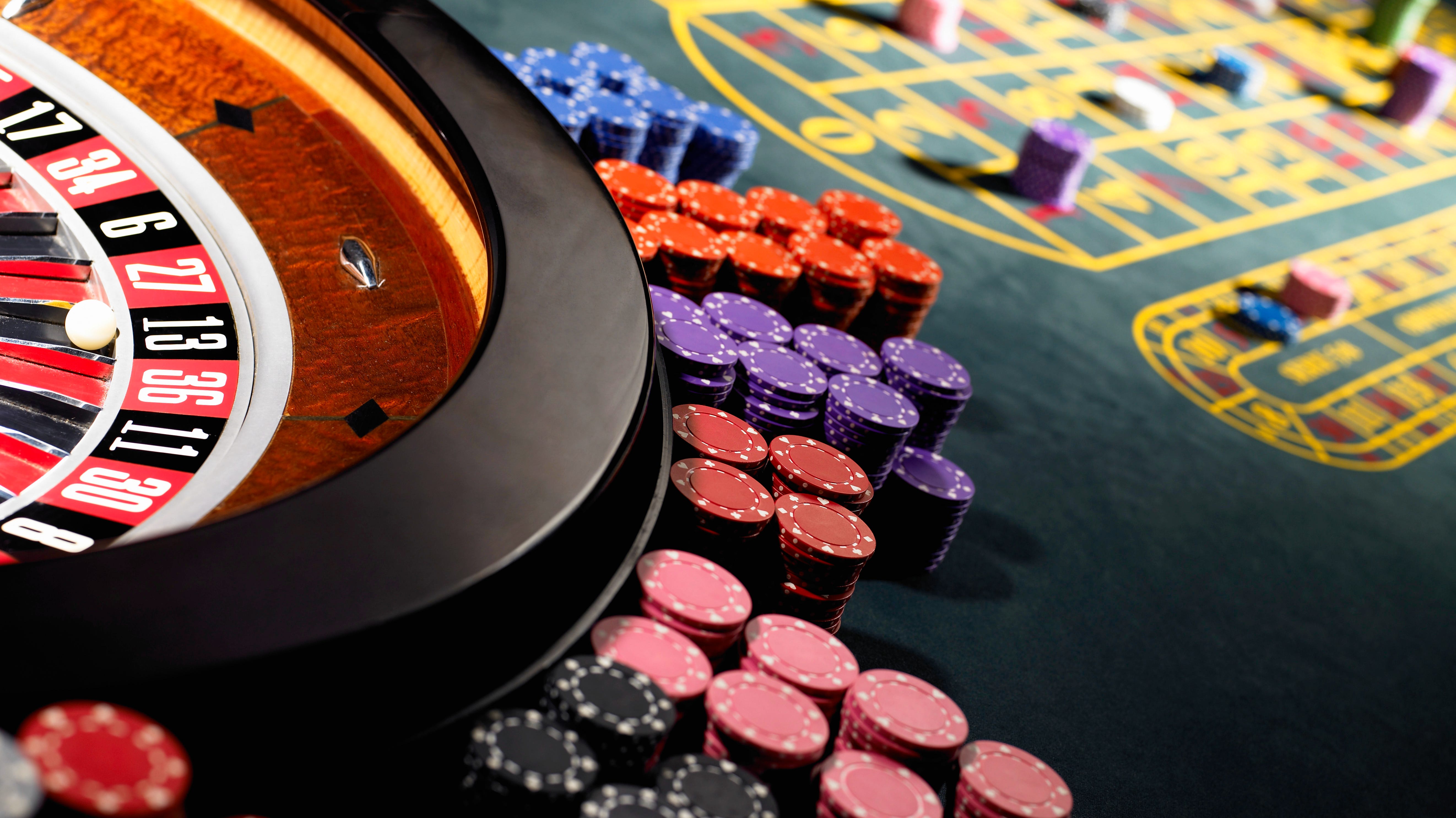 Casino developer hears resident gripes about traffic, crime — and looming ‘millstone’