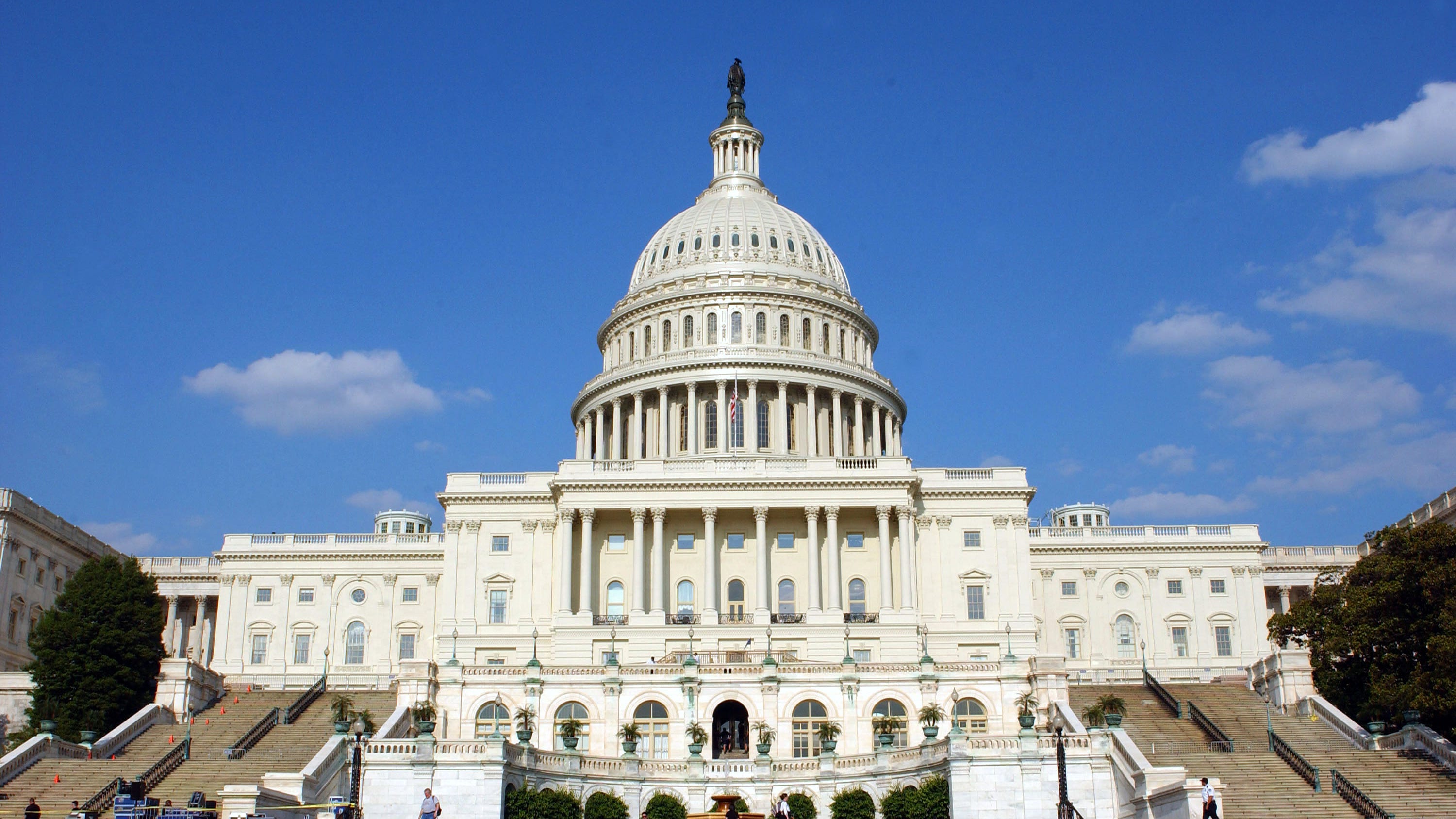 Democrats’ bill would make Roe v. Wade law and expand it