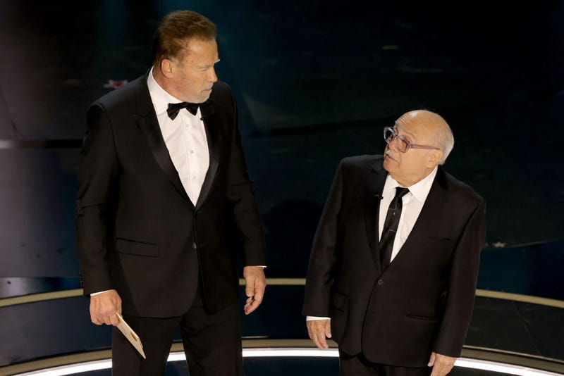 Arnold Schwarzenegger, Danny DeVito