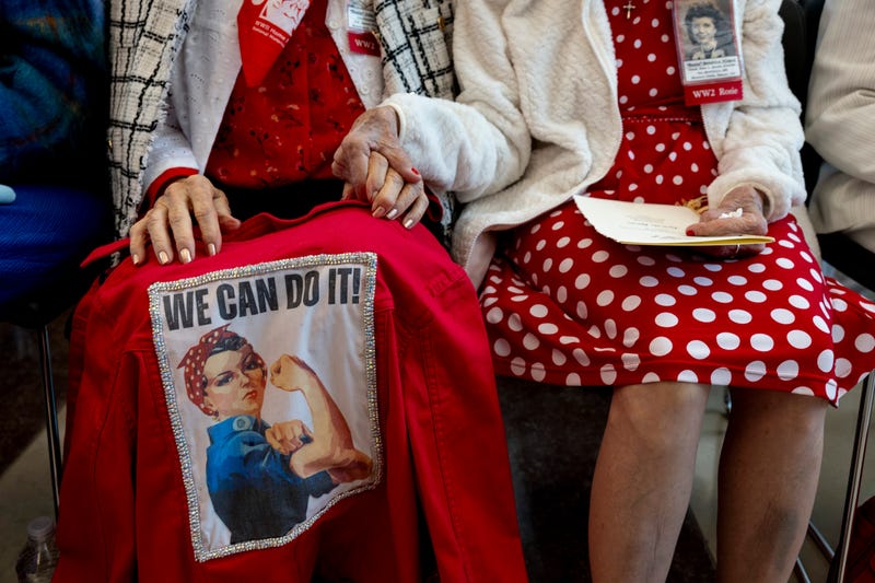 "Rosies" awarded Congressional Gold Medal