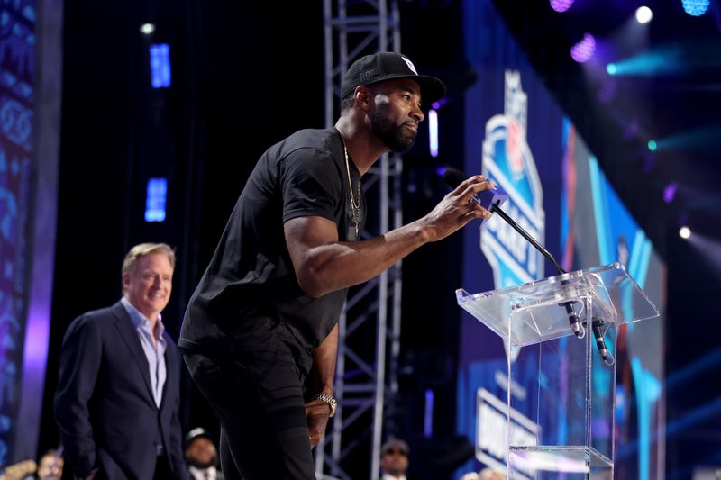 Calvin Johnson introduces NFL Draft