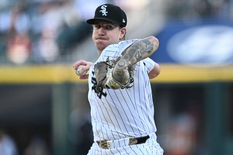 Mike Clevinger pitching for White Sox