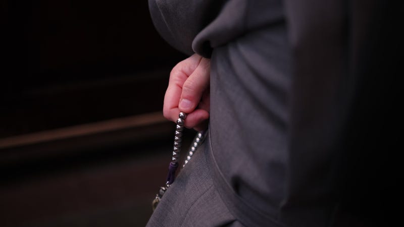 Nun holding a rosary