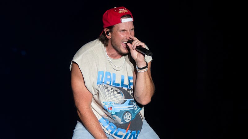 Russell Dickerson