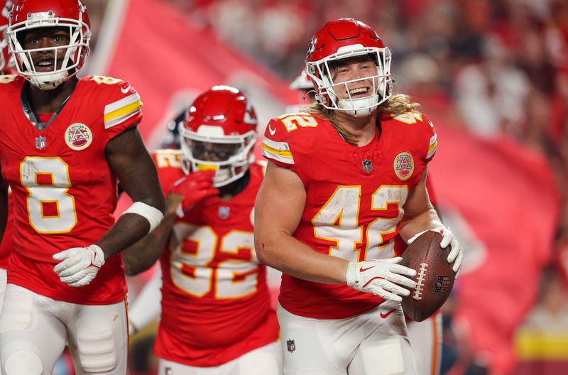 Chicago gets 34-21 preseason win over Chiefs