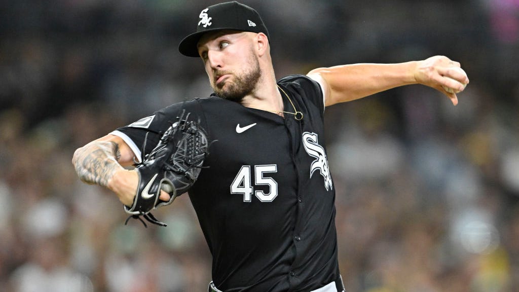 Red Sox acquire LHP Garrett Crochet in blockbuster trade with White Sox