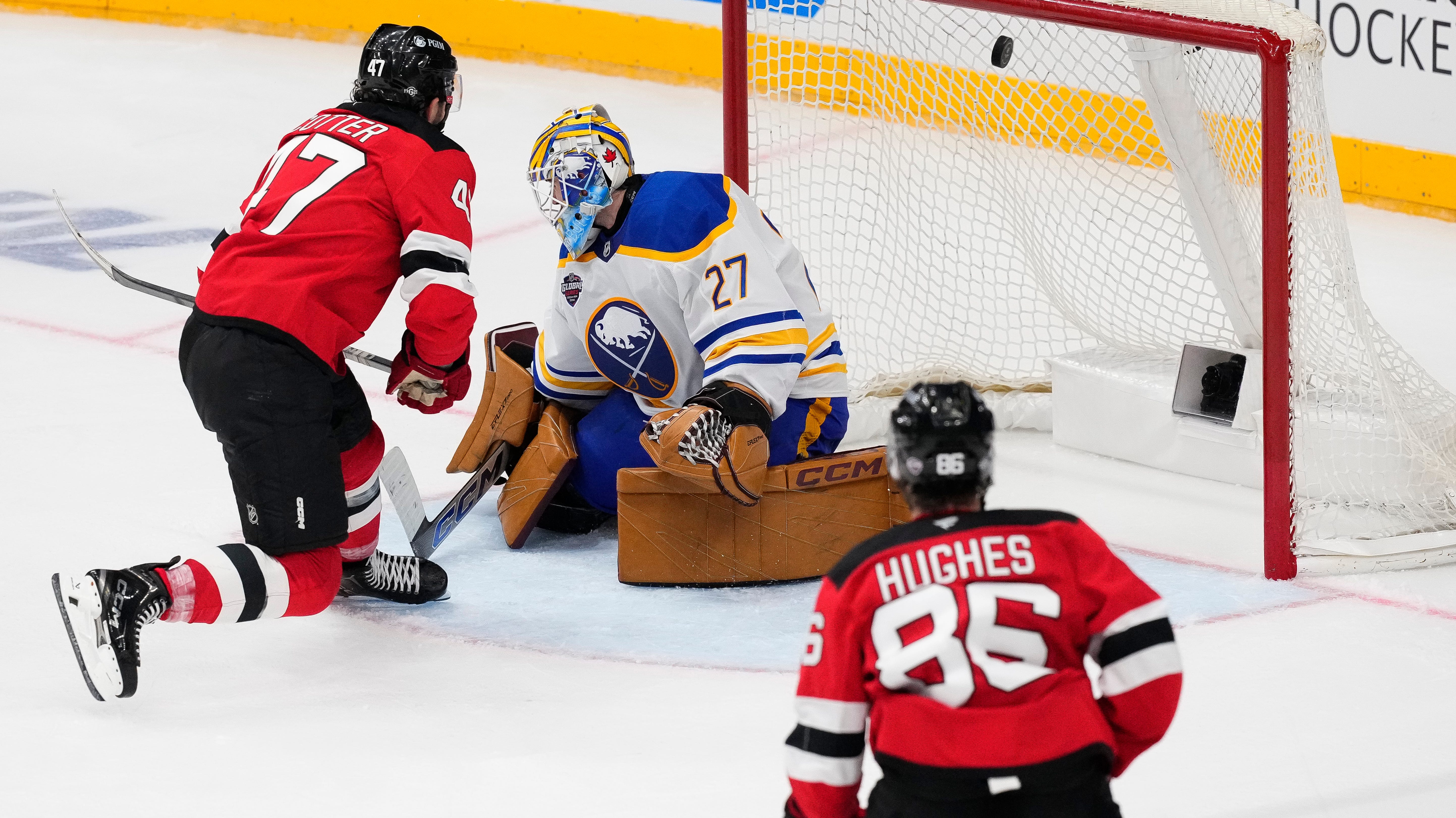 Sabres unable to preserve lead in loss to Devils