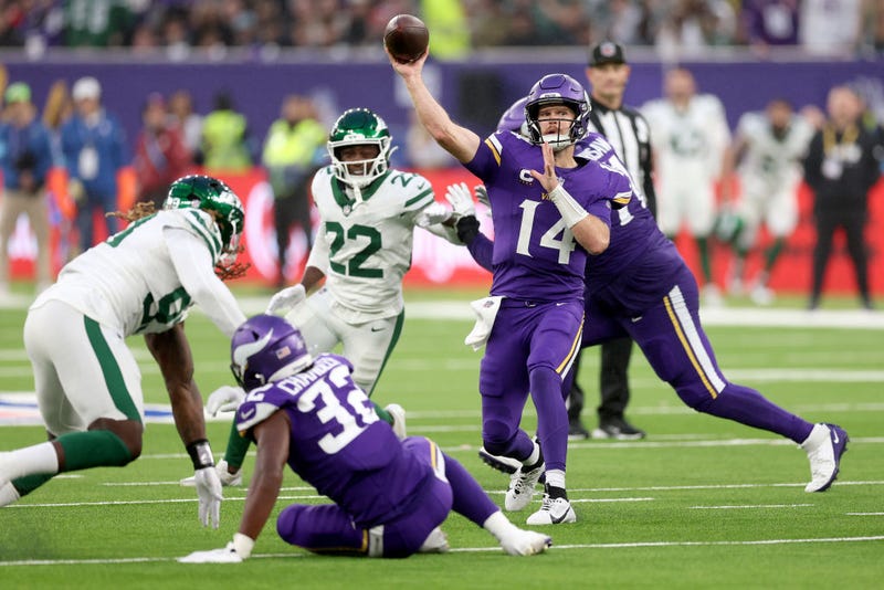 Sam Darnold of Minnesota Vikings passes the ball during the NFL match between New York Jets and Minnesota Vikings at Tottenham Hotspur Stadium on October 06, 2024 in London, England. 