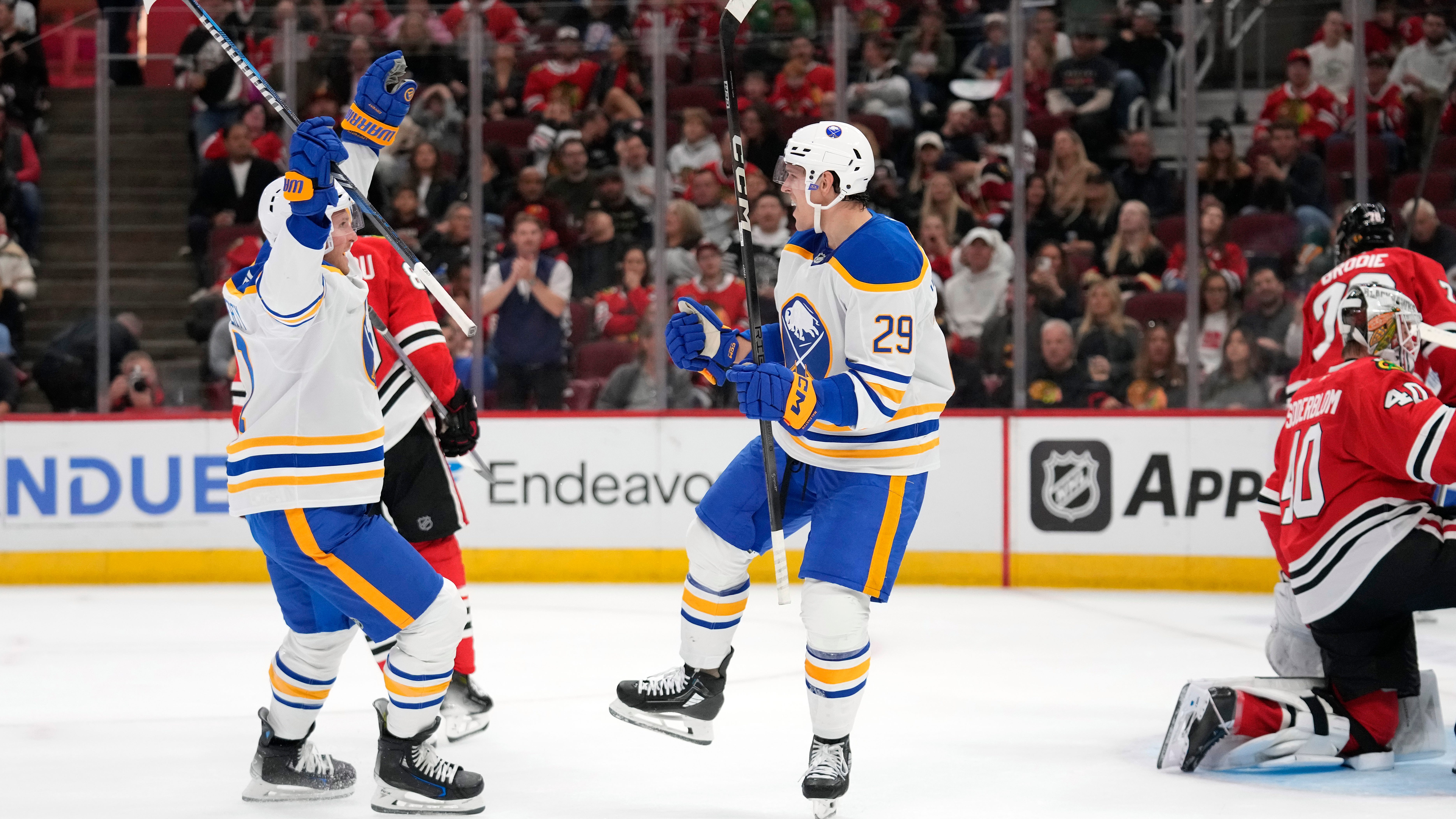 Sabres cap three-game road trip with win in Chicago