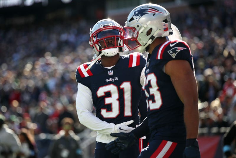 Jonathan Jones and Anfernee Jennings