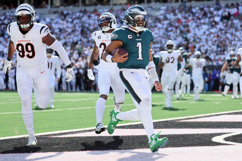 Jalen Hurts #1 of the Philadelphia Eagles runs with the ball for a touchdown during the third quarter against the Cincinnati Bengals at Paycor Stadium on Oct. 27, 2024, in Cincinnati, Ohio.
