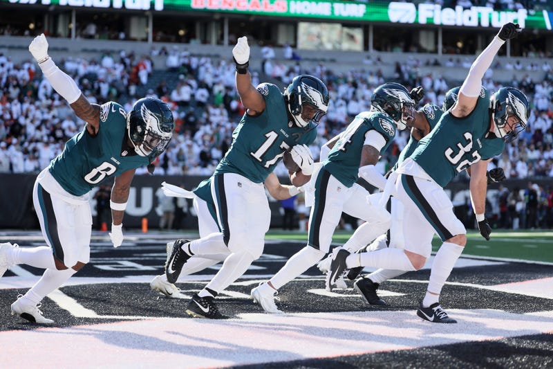 Nakobe Dean #17 of the Philadelphia Eagles celebrates with teammates after recovering a fumble during the third quarter against the Cincinnati Bengals at Paycor Stadium on October 27, 2024