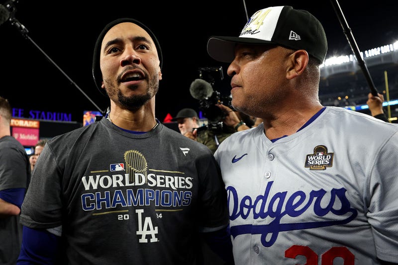 Mookie Betts and Dave Roberts