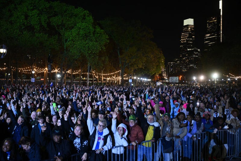A large crowd of supporters gathered on the Benjamin Franklin Parkway ahead of a campaign rally for Kamala Harris on Monday.