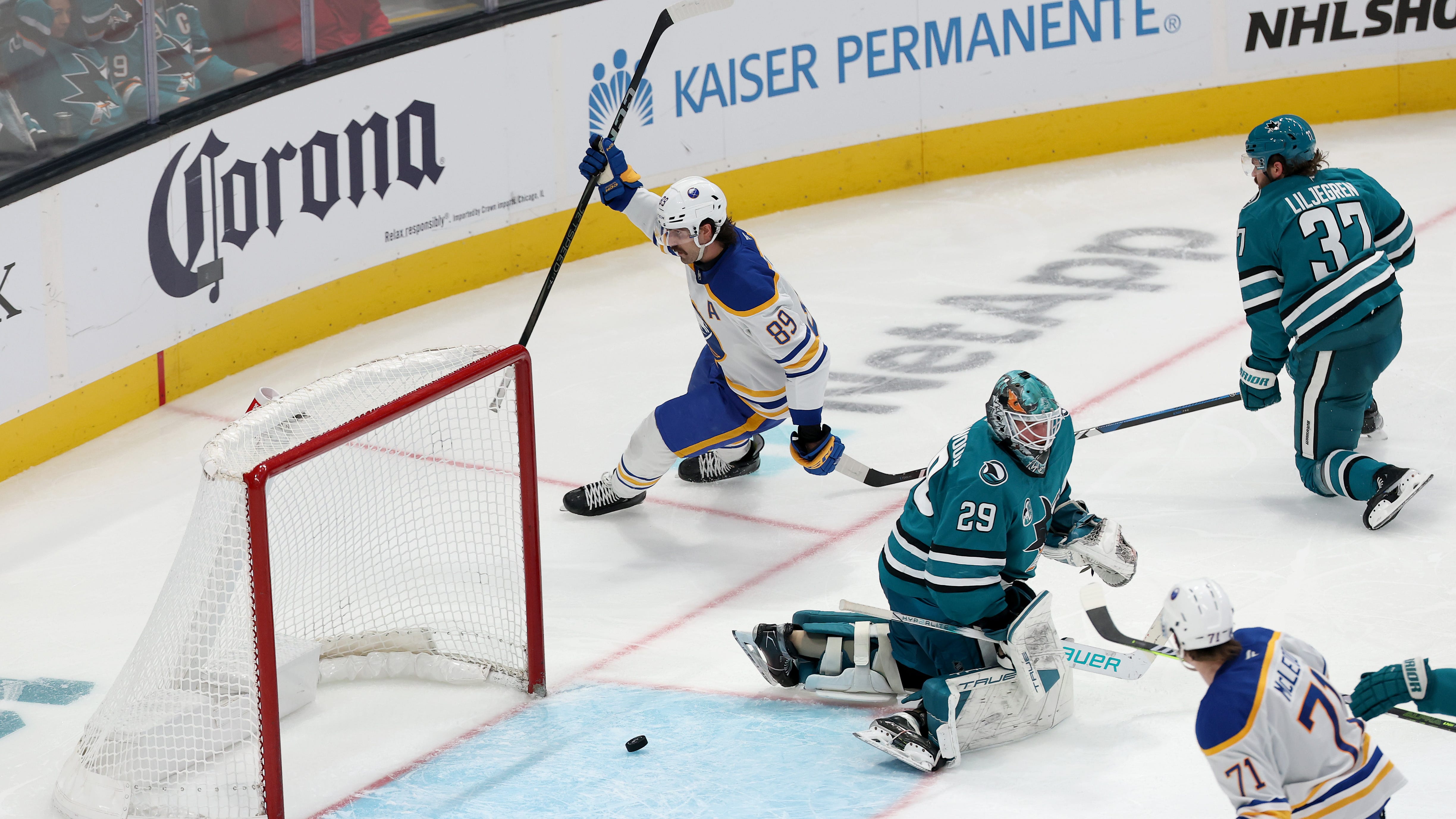 Sabres sweep California road trip with win over Sharks