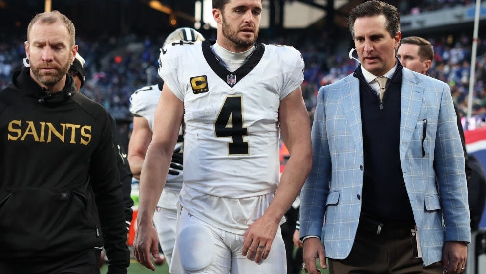 Saints won't rule out Derek Carr yet with hand injury, reports 'a little bit false,' Rizzi says