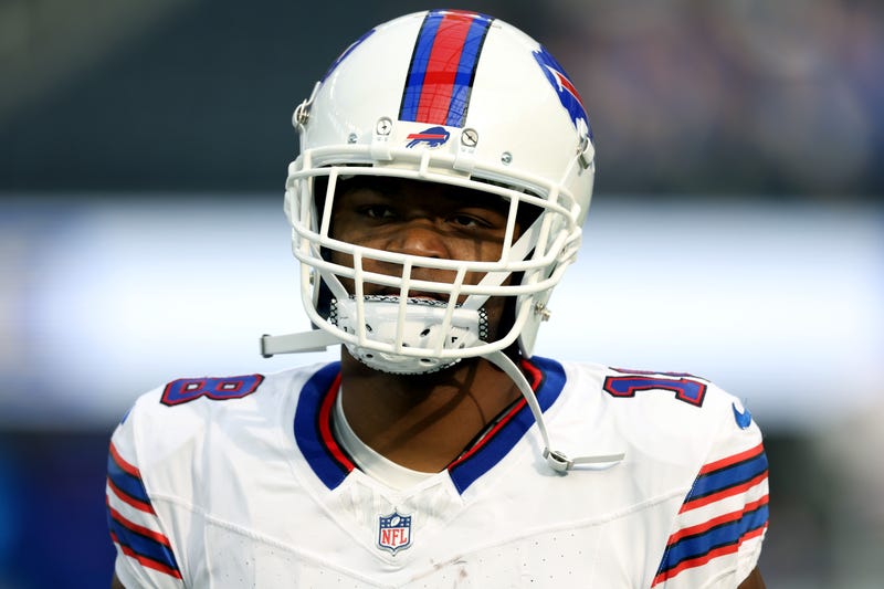 Amari Cooper #18 of the Buffalo Bills during warm up before the game against the Los Angeles Rams at SoFi Stadium on December 08, 2024 in Inglewood, California. 