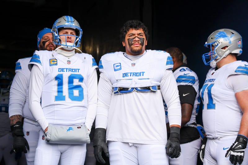Jared Goff, Penei Sewell
