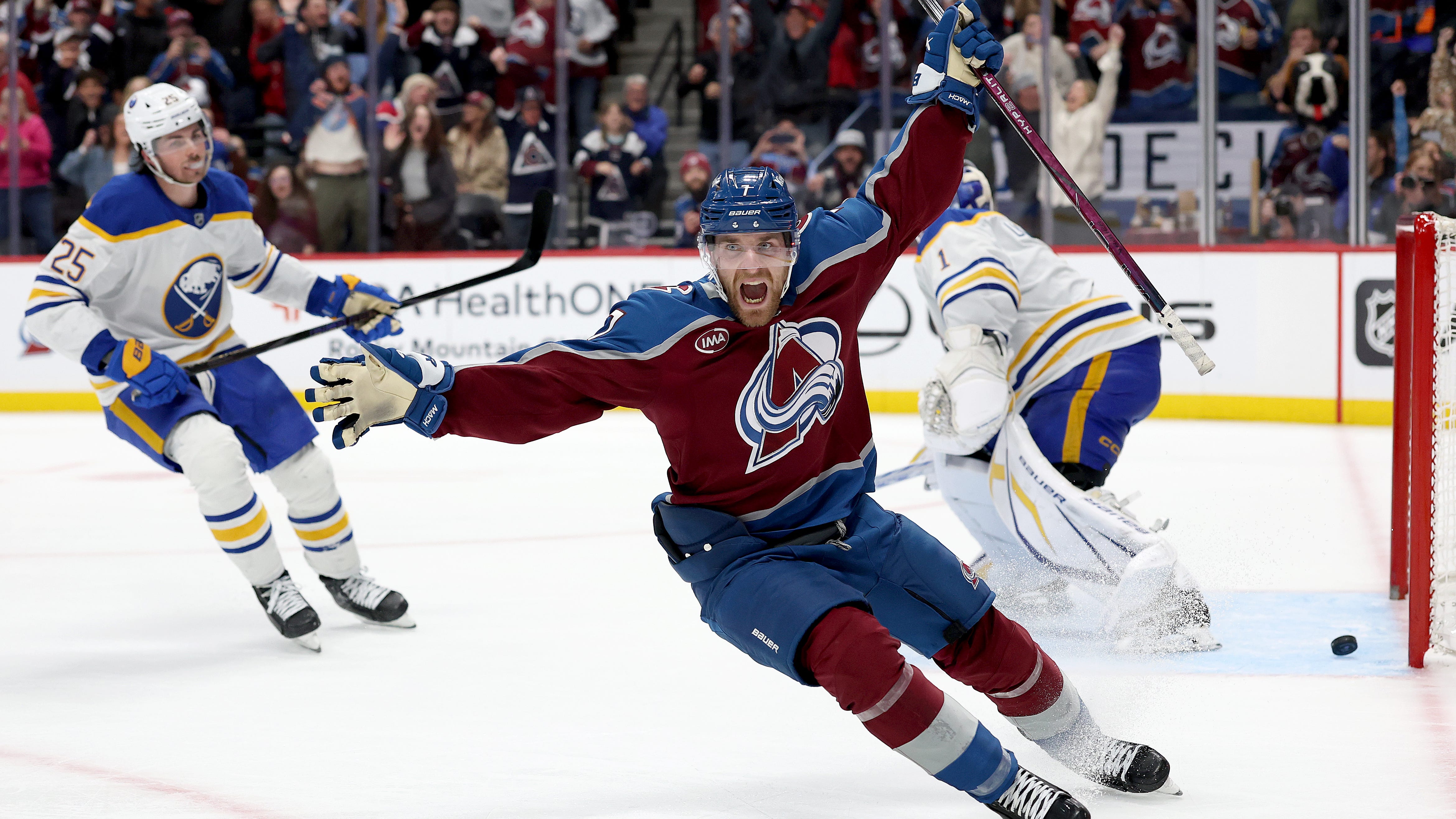 Sabres buried by late Avalanche attack