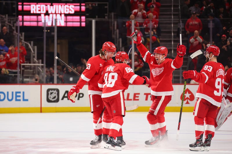 Patrick Kane, Lucas Raymond