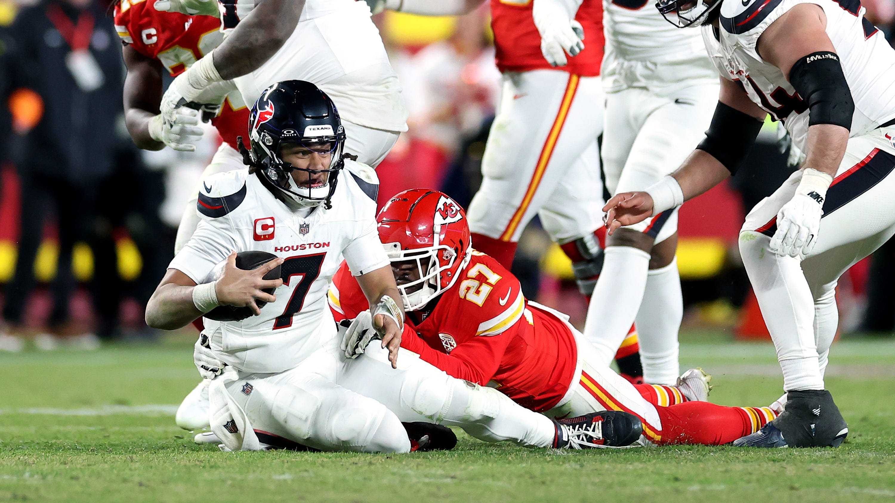Chiefs advance to seventh-straight AFC Championship Game with win over Texans