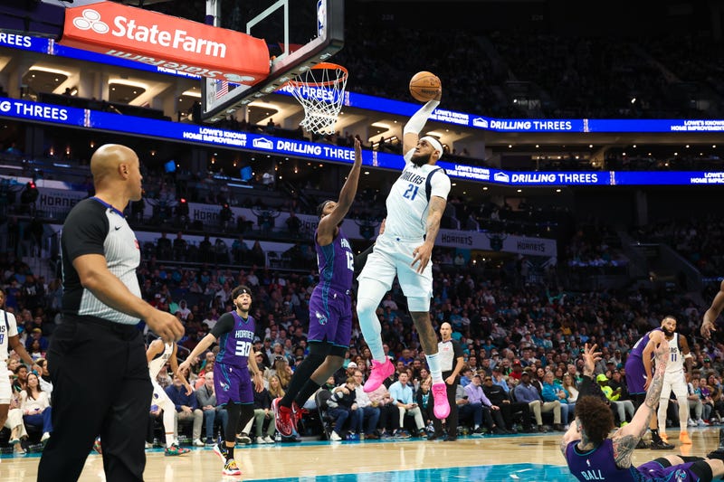 Daniel Gafford #21 of the Dallas Mavericks dunks the ball during the first half of a basketball game against the Charlotte Hornets at Spectrum Center on Jan. 20, 2025, in Charlotte, North Carolina.