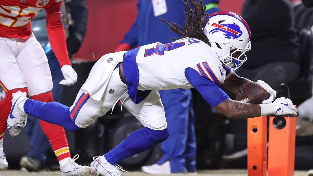 PHOTOS: Hearthbreak again, as Chiefs take down Bills, 32-29, in AFC Championship Game