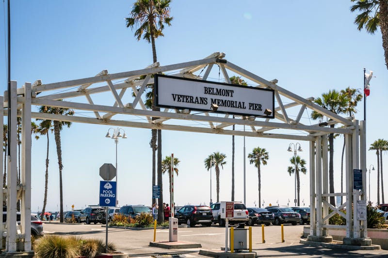 Belmont Veterans Memorial Pier entrance 