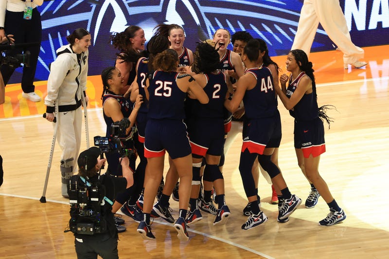 Paige Bueckers and UConn celebrate their National Championship win over South Carolina, 4/6/25