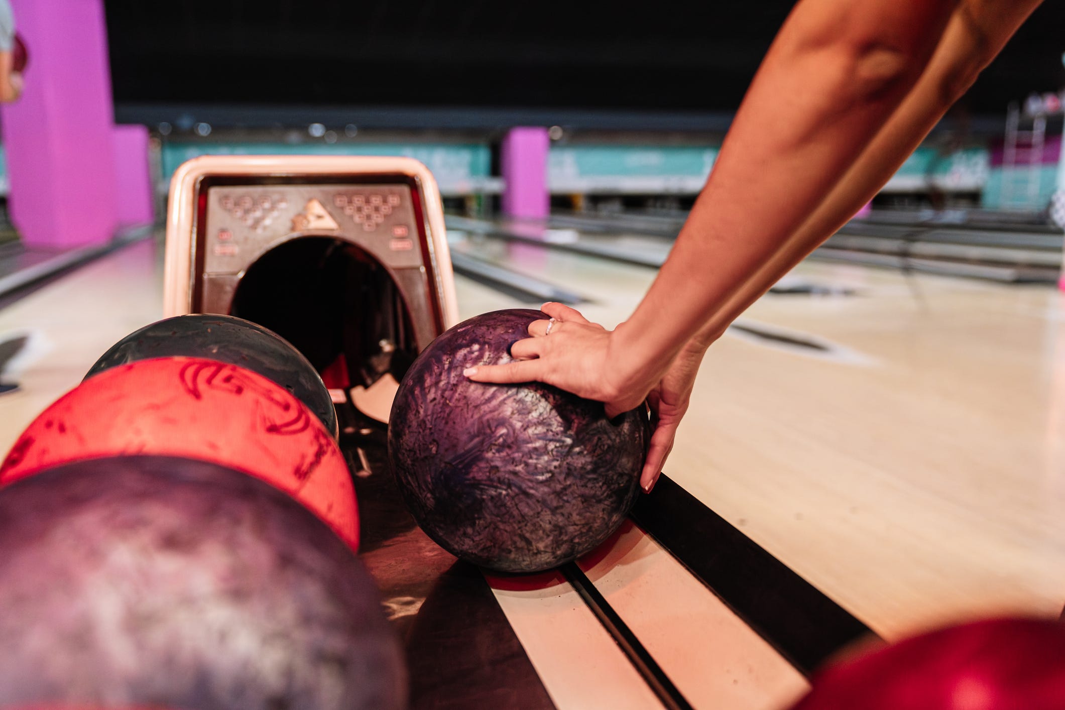 'Balls Out' naked bowling event returns to Pittsburgh Saturday