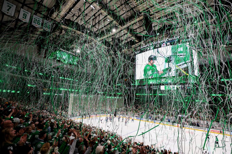 DALLAS, TEXAS - MAY 03: The Dallas Stars celebrate after defeating the Colorado Avalanche 4-2 in Game Seven of the First Round of the 2025 Stanley Cup Playoffs at American Airlines Center on May 03, 2025 in Dallas, Texas. (Photo by Richard Rodriguez/Getty Images)