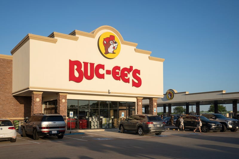 Buc-ee’s has publicly denied viral social media claims that the Texas-based travel center chain or its CEO donated $1 million to U.S. Immigration and Customs Enforcement (ICE), calling those reports false and unfounded.
