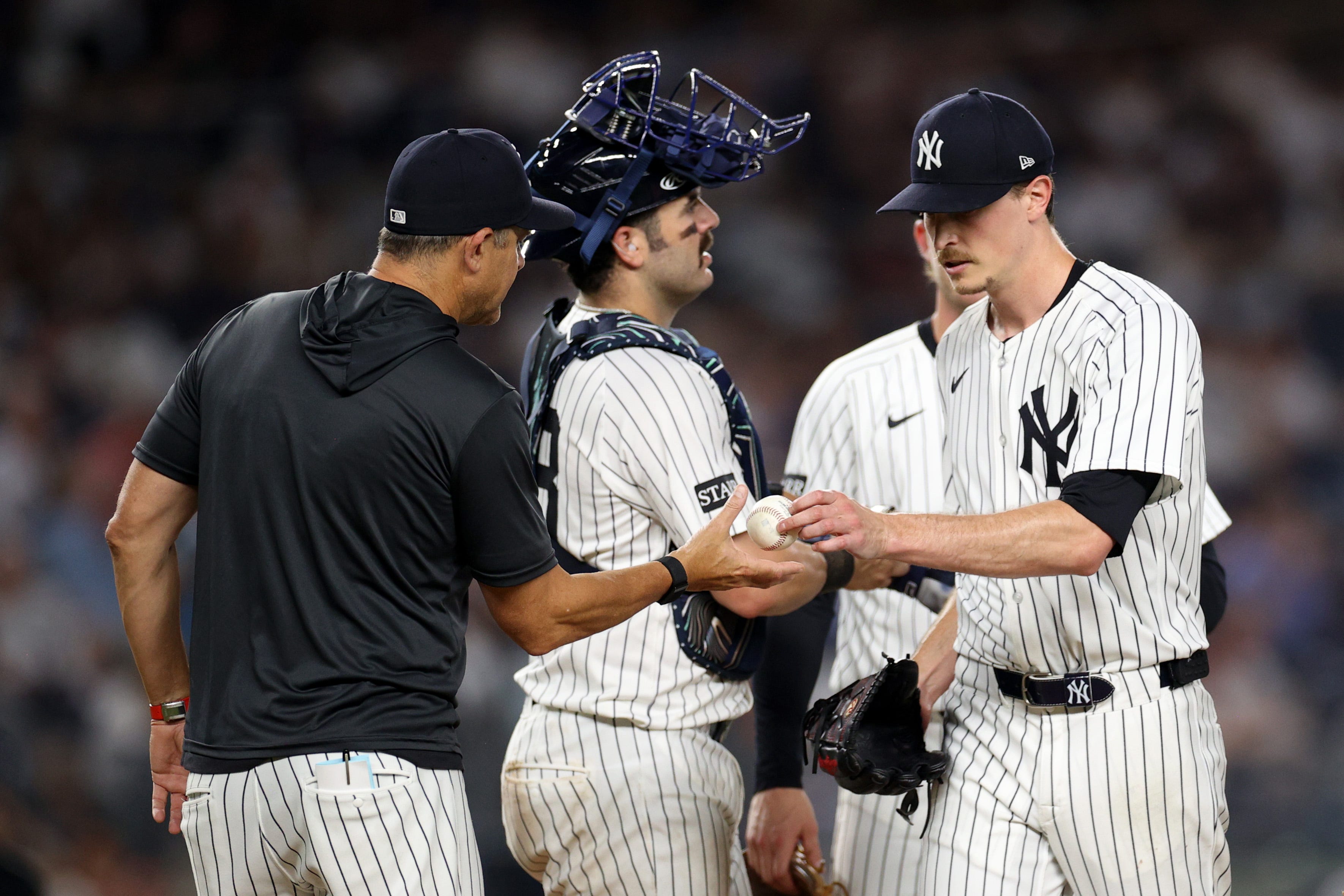 New York baseball is in a painful spot after miserable weekends for Yankees and Mets