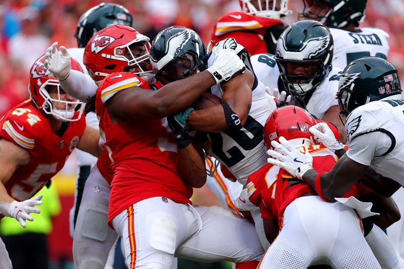 Chiefs drop to 0-2 with a loss to Philadelphia at Arrowhead