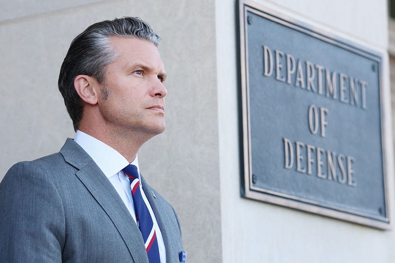 Fox News, the former employer of Defense Secretary Pete Hegseth, has joined a near-unanimous outpouring of news organizations rejecting new rules for journalists based in the Pentagon.