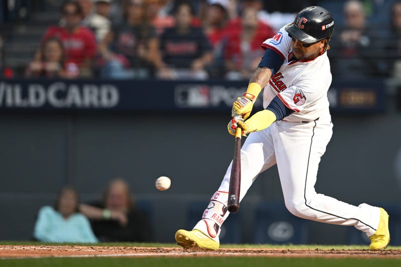 Nick Cammett / Stringer